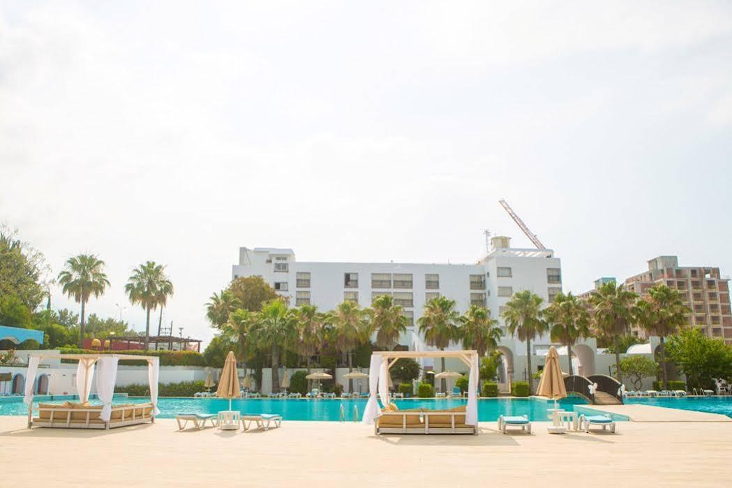 Uptown Bueyuek Anadolu Girne Hotel Екстериор снимка