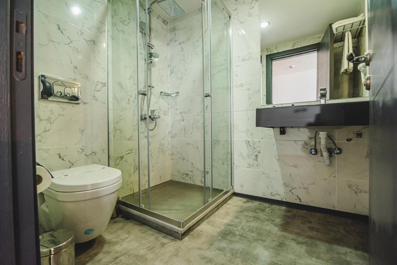 Uptown Bueyuek Anadolu Girne Hotel Екстериор снимка