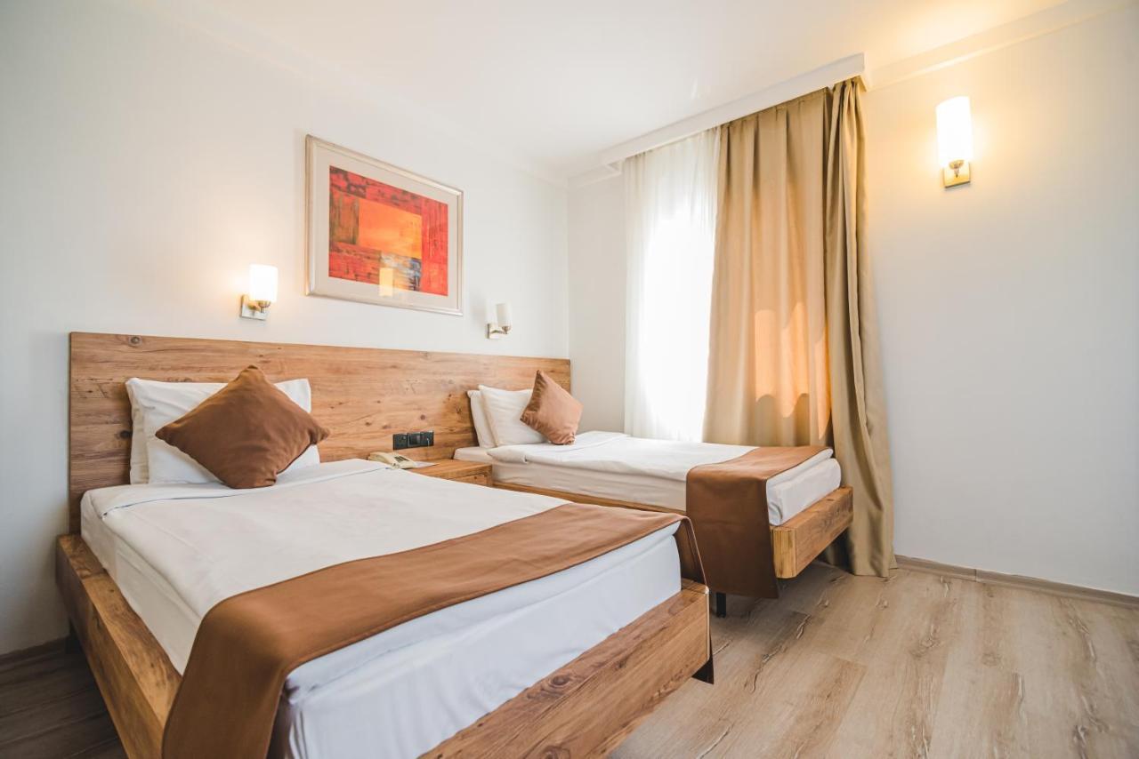 Uptown Bueyuek Anadolu Girne Hotel Екстериор снимка