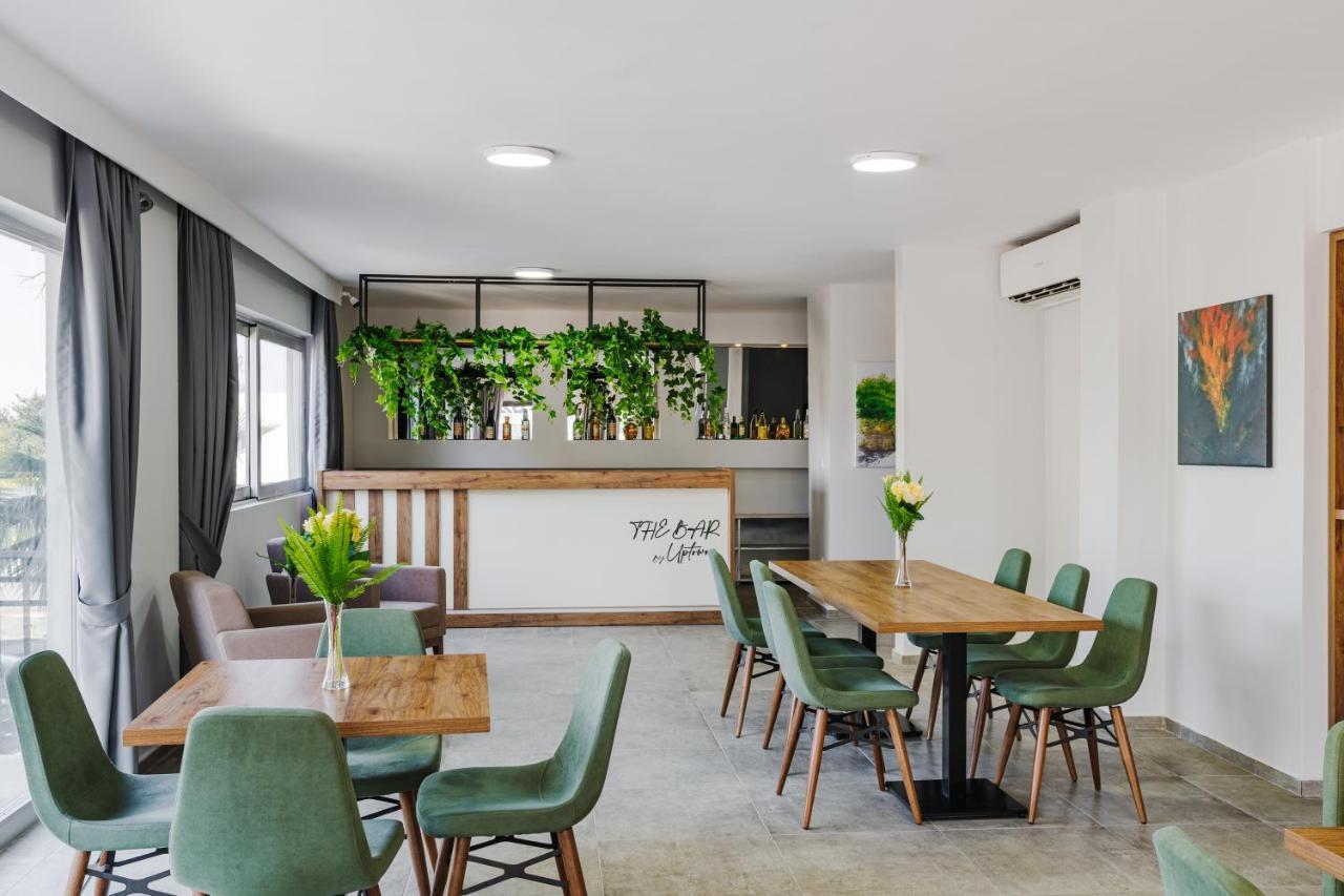 Uptown Bueyuek Anadolu Girne Hotel Екстериор снимка