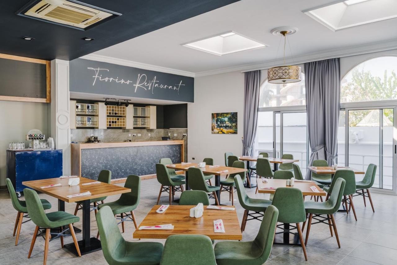 Uptown Bueyuek Anadolu Girne Hotel Екстериор снимка