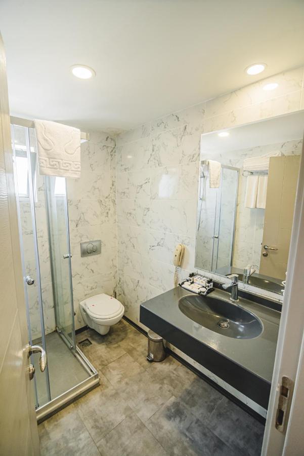 Uptown Bueyuek Anadolu Girne Hotel Екстериор снимка